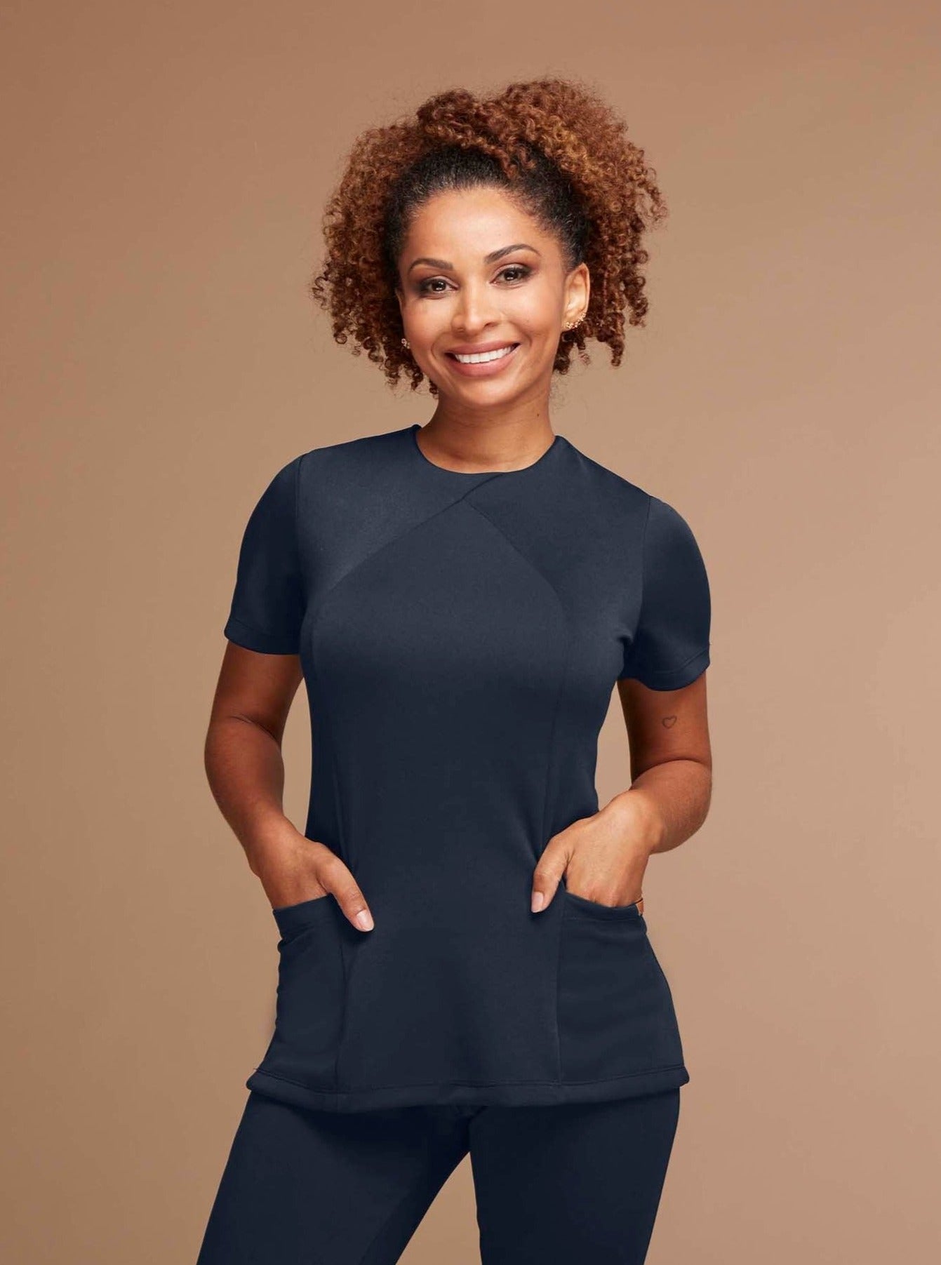 Blusa Minerva manga curta  Top