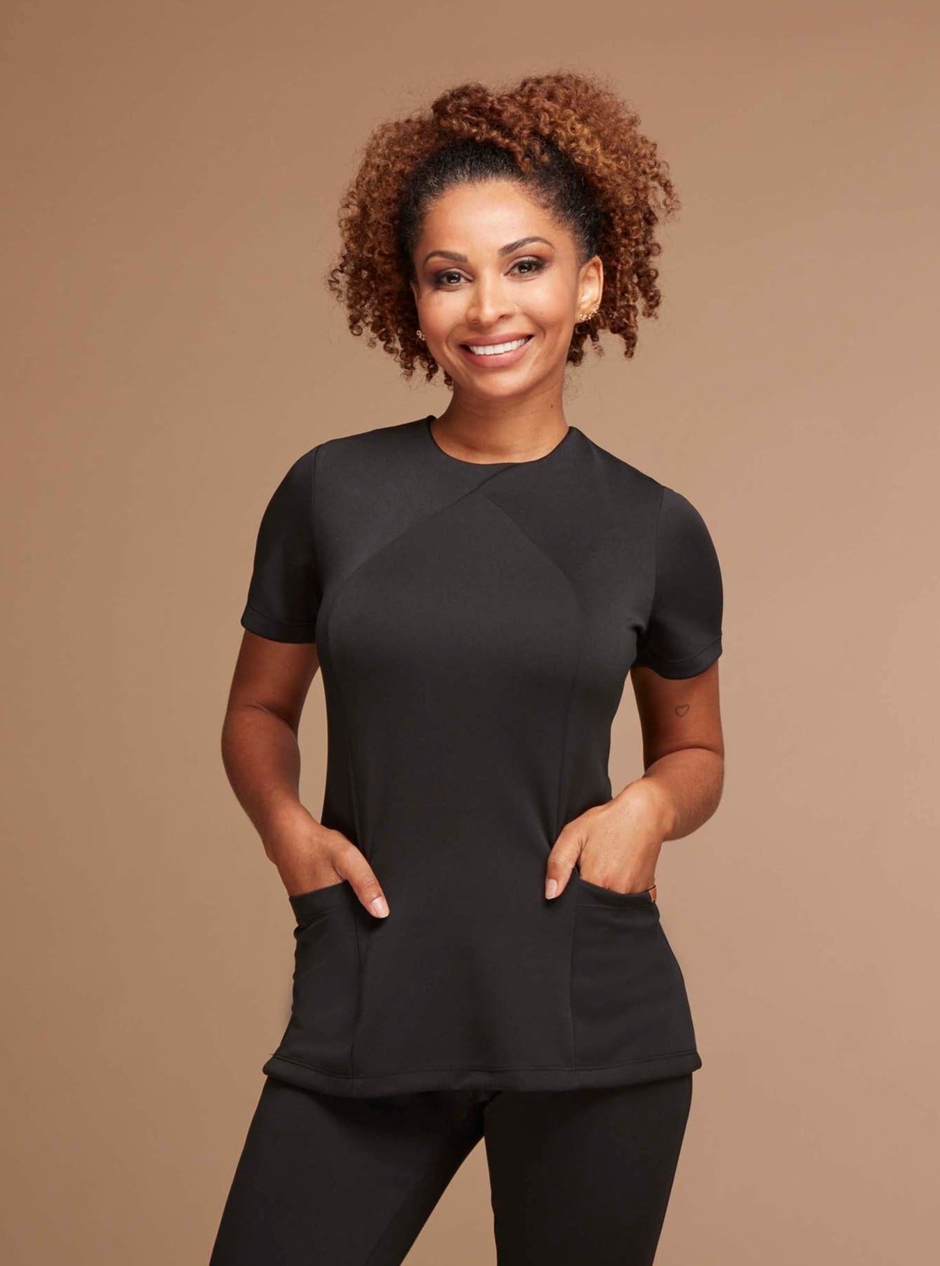 Blusa Minerva manga curta  Top
